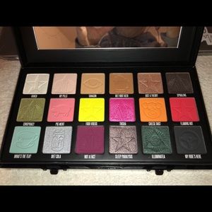 JEFFREE STAR X SHANE DAWSON CONSPIRACY PALLETE